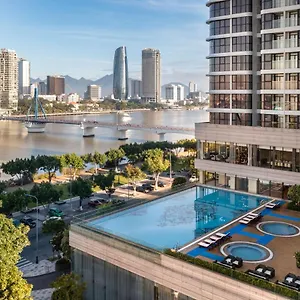 Melia Vinpearl Riverfront فندق